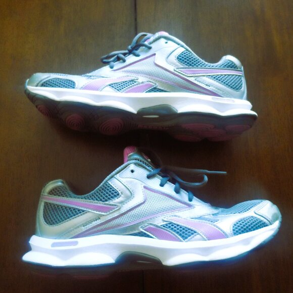 Reebok Runtone Sneakers - size 10 - Picture 9 of 12